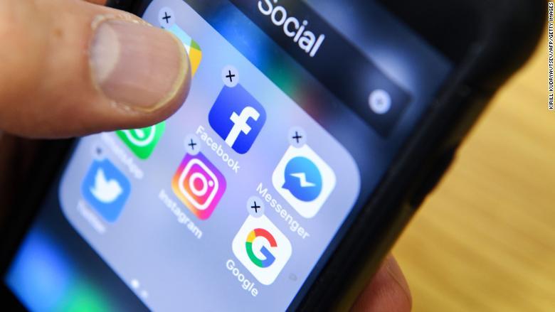 Facebook Introducing “Live With” for Collaborations