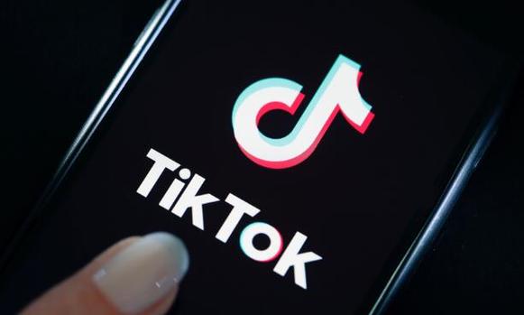 TikTok And The Craft Of Candle Making 